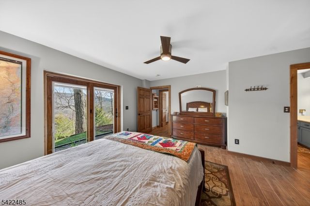 32 Evergreen Trl, Vernon Twp., NJ 07462