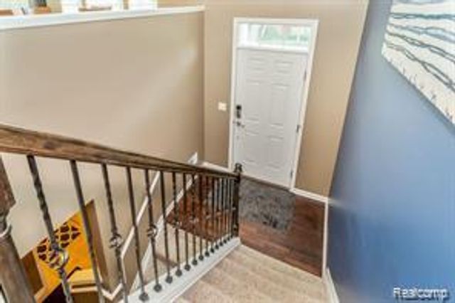 28024 Hopkins Drive, Novi, MI 48377