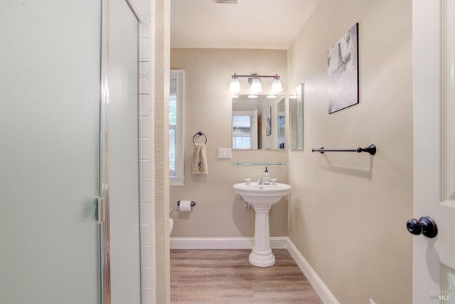 18525 Farquhar Rd, Cottonwood, CA 96022