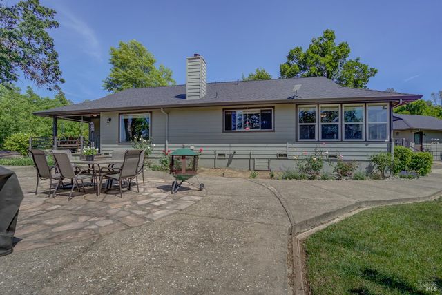 18525 Farquhar Rd, Cottonwood, CA 96022