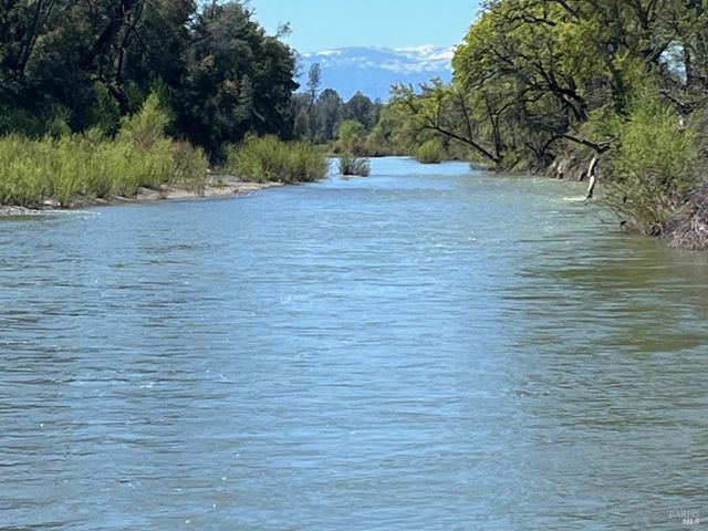 18525 Farquhar Rd, Cottonwood, CA 96022