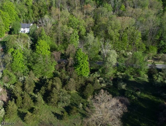 6 Hidden Valley Rd, Andover Twp., NJ 07860