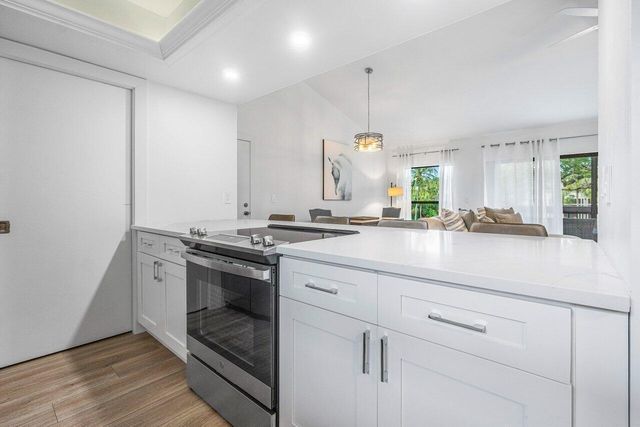 11863 Wimbledon Circle 504, Wellington, FL 33414