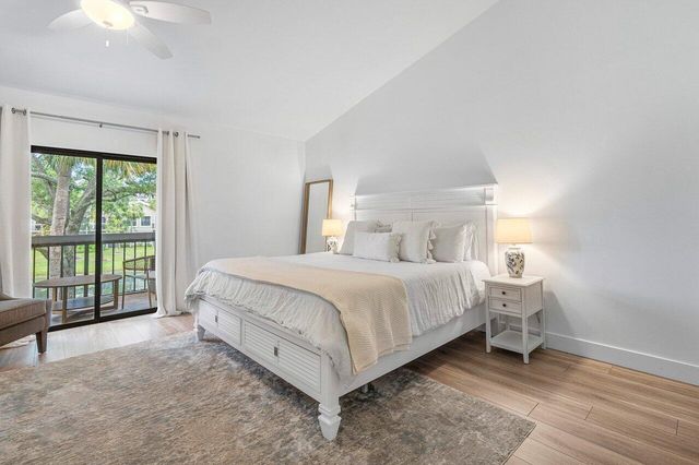 11863 Wimbledon Circle 504, Wellington, FL 33414