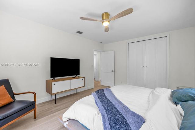 126 NW 107th St, Miami Shores, FL 33168