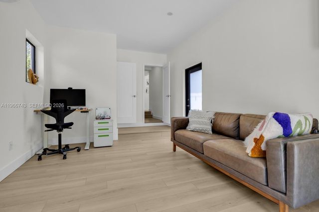 126 NW 107th St, Miami Shores, FL 33168