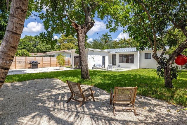 126 NW 107th St, Miami Shores, FL 33168
