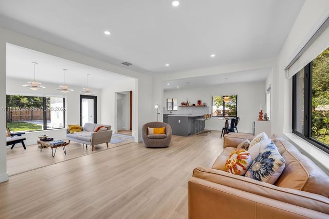 126 NW 107th St, Miami Shores, FL 33168