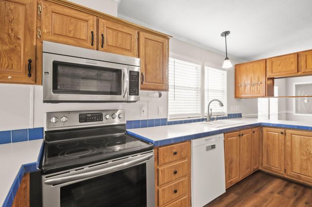 30935 Towering Oaks Drive, Magnolia, TX 77355