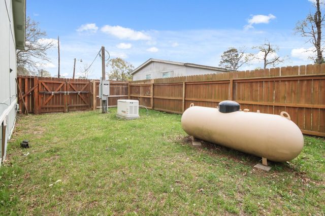 30935 Towering Oaks Drive, Magnolia, TX 77355