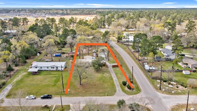 30935 Towering Oaks Drive, Magnolia, TX 77355