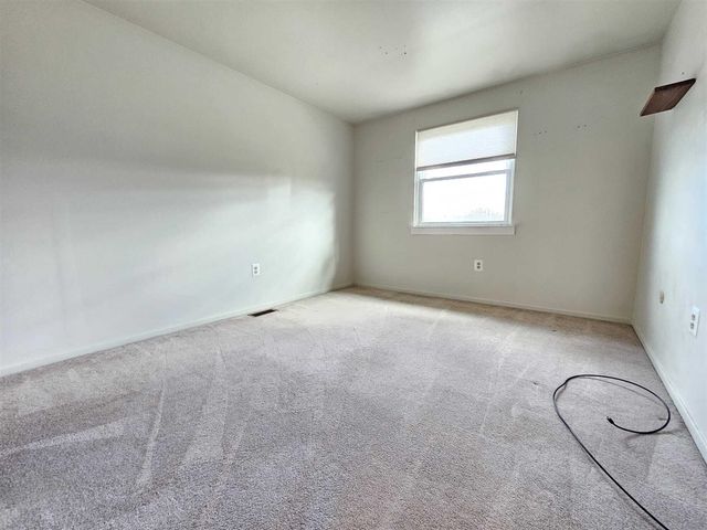 2011 Vine Way Drive Unit: 66, Canton, MI 48188
