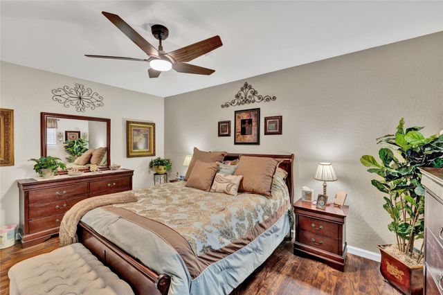 704 Hyde Park Boulevard, Cleburne, TX 76033