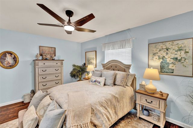 704 Hyde Park Boulevard, Cleburne, TX 76033