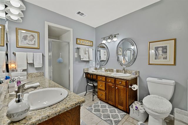 704 Hyde Park Boulevard, Cleburne, TX 76033