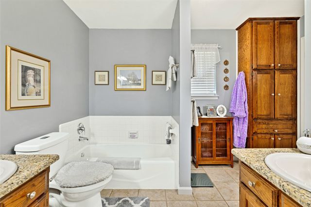 704 Hyde Park Boulevard, Cleburne, TX 76033