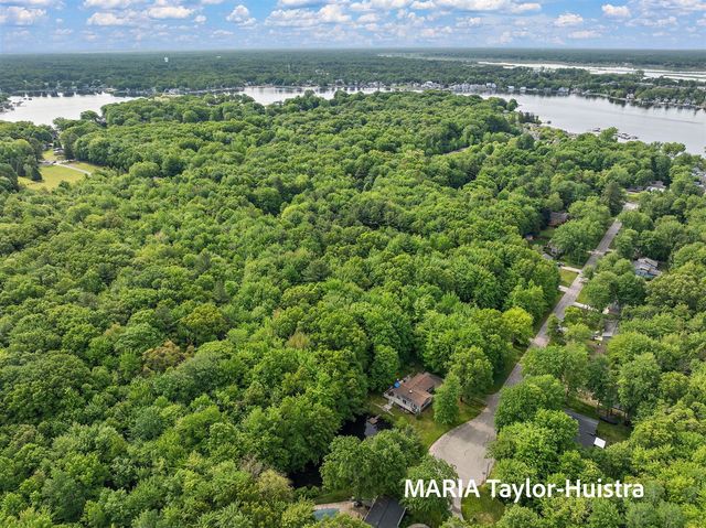 17690 Jordan Lane, Spring Lake, MI 49456