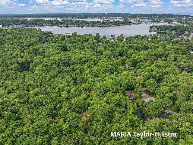 17690 Jordan Lane, Spring Lake, MI 49456