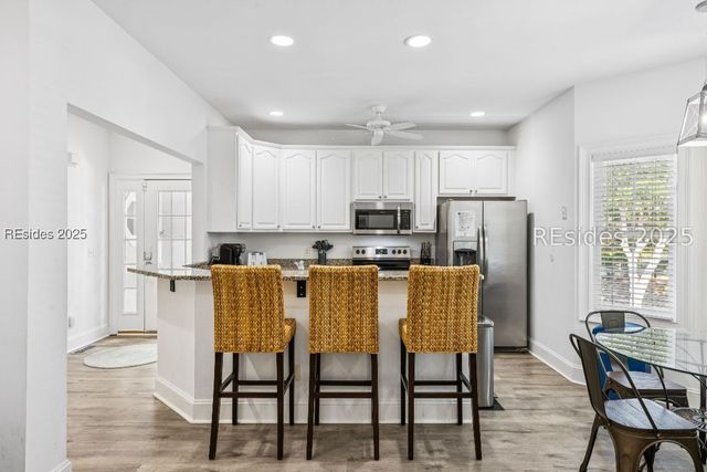 8 Henry Ln, Hilton Head Island, SC 29928