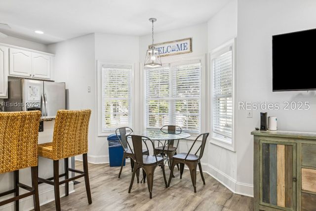 8 Henry Ln, Hilton Head Island, SC 29928