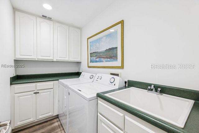 8 Henry Ln, Hilton Head Island, SC 29928