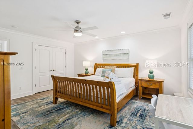 8 Henry Ln, Hilton Head Island, SC 29928