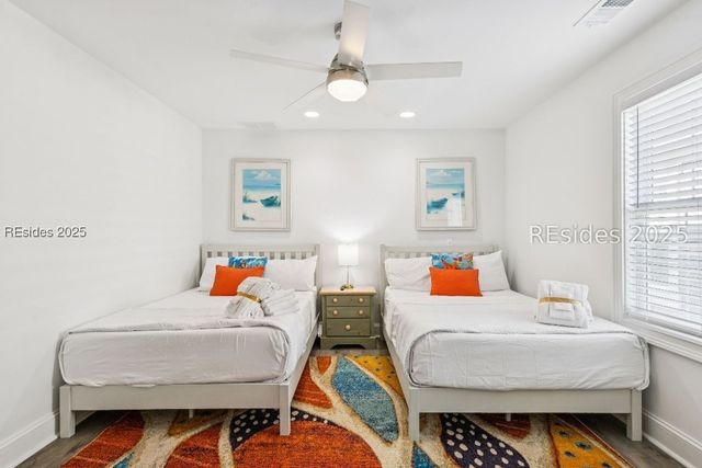 8 Henry Ln, Hilton Head Island, SC 29928