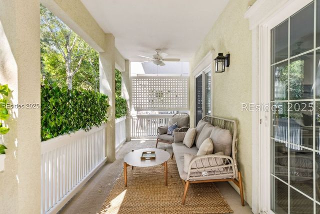 8 Henry Ln, Hilton Head Island, SC 29928