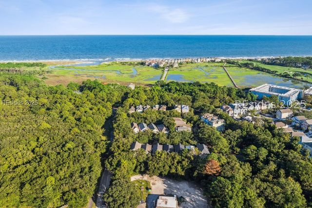 8 Henry Ln, Hilton Head Island, SC 29928