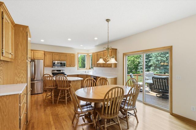 1364 Pond Circle, Waconia, MN 55387