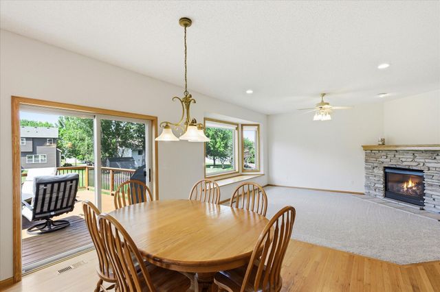 1364 Pond Circle, Waconia, MN 55387