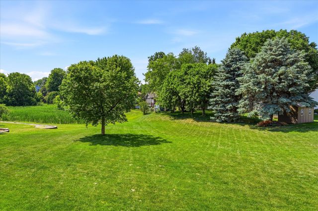 1364 Pond Circle, Waconia, MN 55387