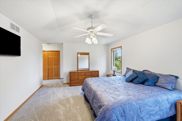 1364 Pond Circle, Waconia, MN 55387