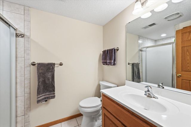 1364 Pond Circle, Waconia, MN 55387