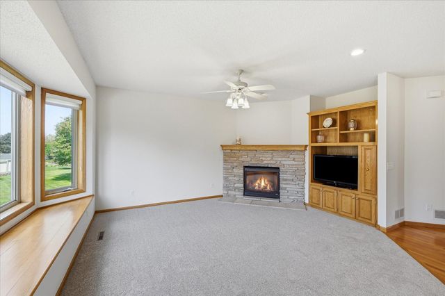 1364 Pond Circle, Waconia, MN 55387