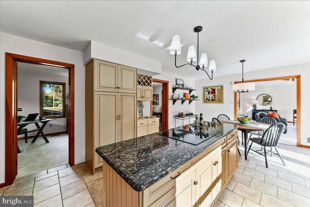 101 HARVEY LN, Chadds Ford, PA 19317