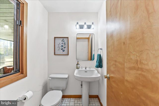 101 HARVEY LN, Chadds Ford, PA 19317