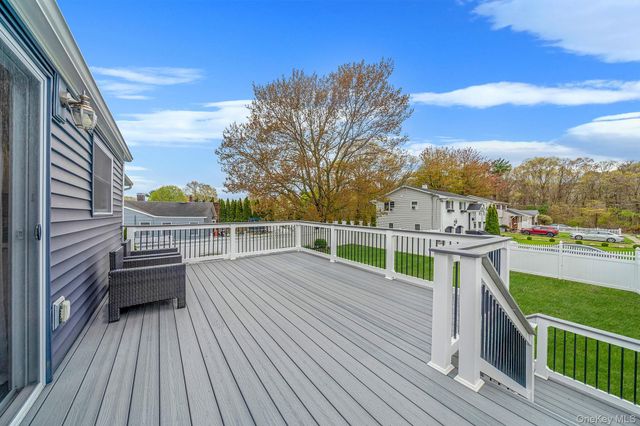110 Stephen Road, Bayport, NY 11705