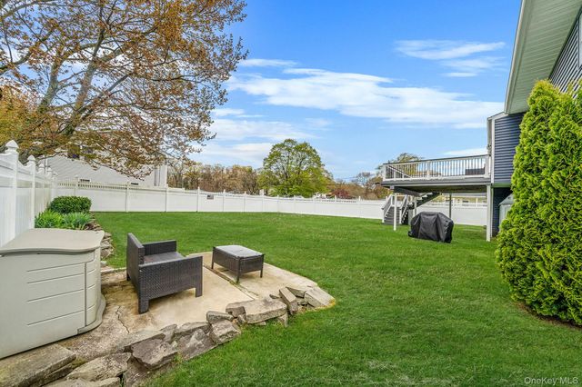 110 Stephen Road, Bayport, NY 11705