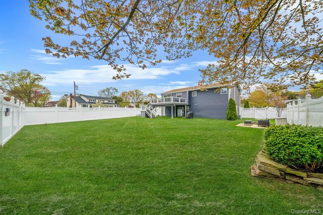 110 Stephen Road, Bayport, NY 11705