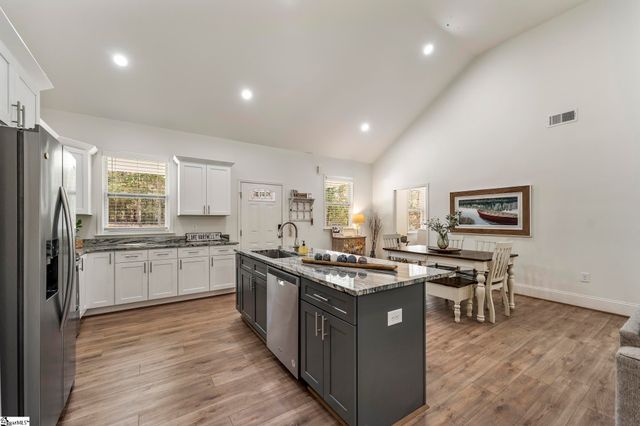 128 Hard Cash Lane, Fair Play, SC 29643