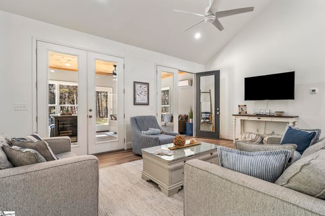 128 Hard Cash Lane, Fair Play, SC 29643