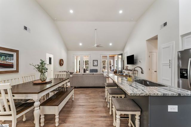 128 Hard Cash Lane, Fair Play, SC 29643