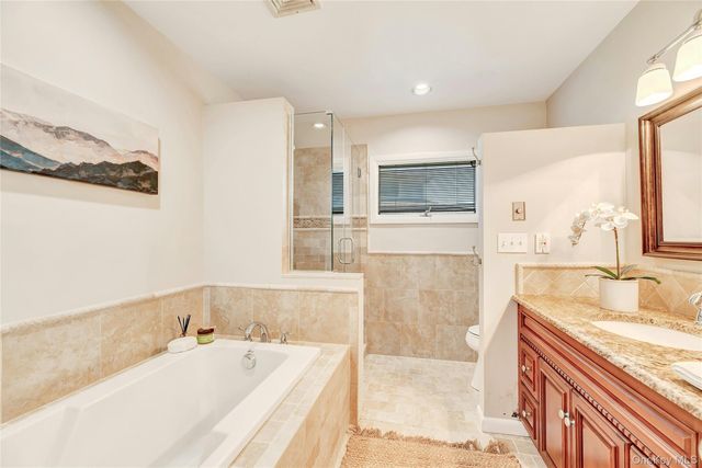 340 Robinson Road, Greenport, NY 11944