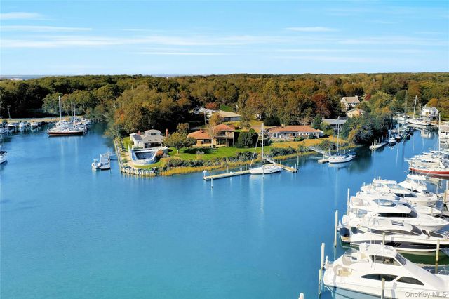 340 Robinson Road, Greenport, NY 11944