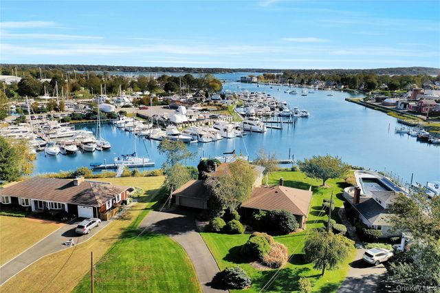 340 Robinson Road, Greenport, NY 11944