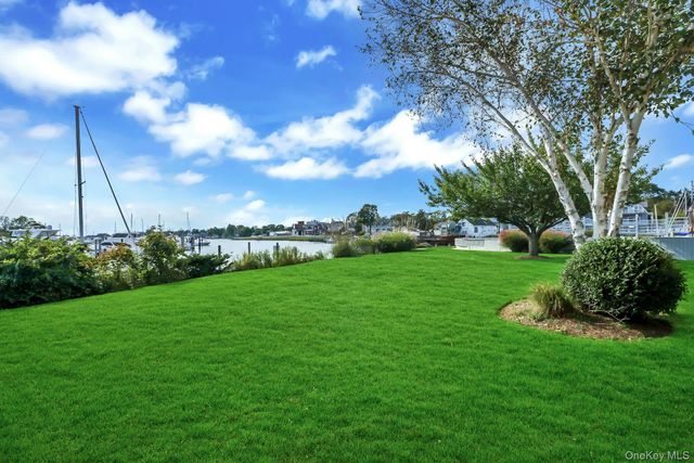 340 Robinson Road, Greenport, NY 11944