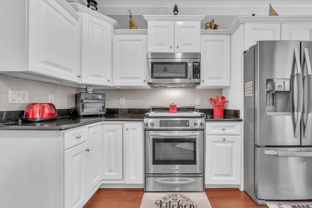 295 TURNBERRY CIRCLE, Clarksville, TN 37043