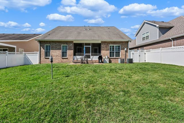 295 TURNBERRY CIRCLE, Clarksville, TN 37043
