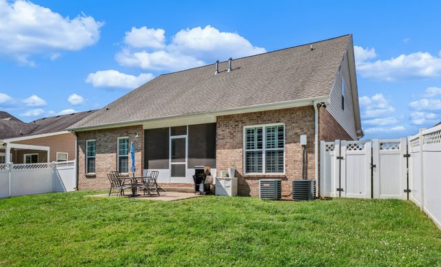 295 TURNBERRY CIRCLE, Clarksville, TN 37043